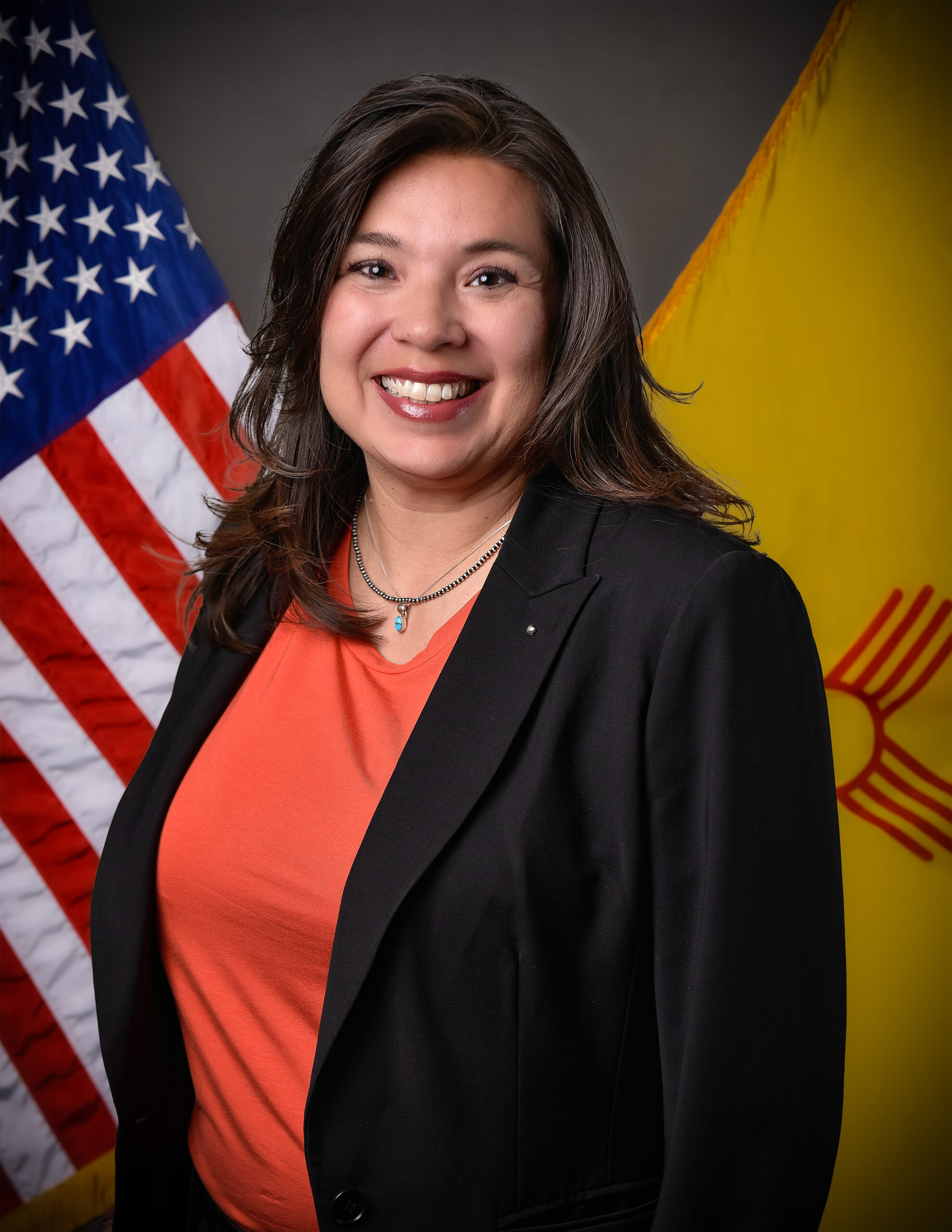 Portrait of Regina Chacon,<br />
DHSEM Deputy Cabinet Secretary.